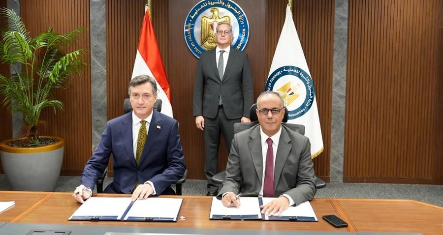 مصر وإيني الإيطالية تجددان التزامهما باستغلال الغاز والبترول في خليج السويس ودلتا النيل حتى 2040